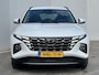 Hyundai Tucson 1.6 T-GDI HEV 230 PK Premium Automaat / Trekgewicht 1650 kg / Apple Carplay Android Auto / Stuur- en Stoelverwarming / Rondomzicht camera / Climate Control / Stoelventilatie voor /
