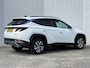Hyundai Tucson 1.6 T-GDI HEV 230 PK Premium Automaat / Trekgewicht 1650 kg / Apple Carplay Android Auto / Stuur- en Stoelverwarming / Rondomzicht camera / Climate Control / Stoelventilatie voor /