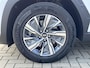 Hyundai Tucson 1.6 T-GDI HEV 230 PK Premium Automaat / Trekgewicht 1650 kg / Apple Carplay Android Auto / Stuur- en Stoelverwarming / Rondomzicht camera / Climate Control / Stoelventilatie voor /
