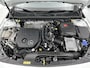 Mercedes-Benz CLA 180 AMG Line Panoramadak | 5 spaaks lichtmetalen velgen MBUX wide screen | Navigatie | Parking support met camera achter | Inclusief 24 maanden Mercedes-Benz Certified garantie voor Europa.