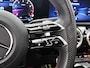 Mercedes-Benz CLA 180 AMG Line Panoramadak | 5 spaaks lichtmetalen velgen MBUX wide screen | Navigatie | Parking support met camera achter | Inclusief 24 maanden Mercedes-Benz Certified garantie voor Europa.