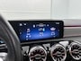 Mercedes-Benz CLA 180 AMG Line Panoramadak | 5 spaaks lichtmetalen velgen MBUX wide screen | Navigatie | Parking support met camera achter | Inclusief 24 maanden Mercedes-Benz Certified garantie voor Europa.