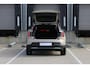 Volvo EX30 Cross Country Twin Motor Performance Ultra 69 kWh | 360º camera | Panorama Dak | 22KW Boordlader | Elektrisch Verstelbare Voorstoelen | Audio by Harman Kardon | Keyless Entry | Extra Getint Glas Achter