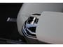 Volvo EX30 Cross Country Twin Motor Performance Ultra 69 kWh | 360º camera | Panorama Dak | 22KW Boordlader | Elektrisch Verstelbare Voorstoelen | Audio by Harman Kardon | Keyless Entry | Extra Getint Glas Achter
