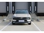 Volvo EX30 Cross Country Twin Motor Performance Ultra 69 kWh | 360º camera | Panorama Dak | 22KW Boordlader | Elektrisch Verstelbare Voorstoelen | Audio by Harman Kardon | Keyless Entry | Extra Getint Glas Achter
