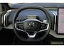 Volvo EX30 Cross Country Twin Motor Performance Ultra 69 kWh | 360º camera | Panorama Dak | 22KW Boordlader | Elektrisch Verstelbare Voorstoelen | Audio by Harman Kardon | Keyless Entry | Extra Getint Glas Achter