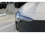 Volvo EX30 Cross Country Twin Motor Performance Ultra 69 kWh | 360º camera | Panorama Dak | 22KW Boordlader | Elektrisch Verstelbare Voorstoelen | Audio by Harman Kardon | Keyless Entry | Extra Getint Glas Achter