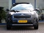 Kia Sportage 1.6 T-GDI DynamicPlusLine, Trekhaak / Carplay + Android Auto / Elektr. Schuifdak / Sensoren + Camera / Navigatie / Climate Control / 19'' LMV