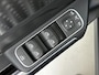 Mercedes-Benz EQA 250+ Business Solution Luxury 71 kWh | Trekhaak | GUARD 360° Voertuigbescherming Plus | Parkeerpakket met achteruitrijcamera | USB pakket plus | EASY PACK achterklep | Dodehoekassistent | Stoelverwarming voor |
