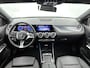 Mercedes-Benz EQA 250+ Business Solution Luxury 71 kWh | Trekhaak | GUARD 360° Voertuigbescherming Plus | Parkeerpakket met achteruitrijcamera | USB pakket plus | EASY PACK achterklep | Dodehoekassistent | Stoelverwarming voor |