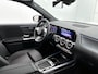 Mercedes-Benz EQA 250+ Business Solution Luxury 71 kWh | Trekhaak | GUARD 360° Voertuigbescherming Plus | Parkeerpakket met achteruitrijcamera | USB pakket plus | EASY PACK achterklep | Dodehoekassistent | Stoelverwarming voor |