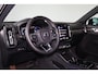 Volvo XC40 T5 Recharge R-Design - Panorama/schuifdak - IntelliSafe Assist & Surround - 360º Camera - Harman/Kardon audio - Verwarmde voorstoelen & stuur - Parkeersensoren voor & achter - Elektr. bedienb. voorstoelen met geheugen links - Draadloze tel. lader - Extra getint glas - 19' LMV