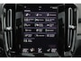 Volvo XC40 T5 Recharge R-Design - Panorama/schuifdak - IntelliSafe Assist & Surround - 360º Camera - Harman/Kardon audio - Verwarmde voorstoelen & stuur - Parkeersensoren voor & achter - Elektr. bedienb. voorstoelen met geheugen links - Draadloze tel. lader - Extra getint glas - 19' LMV