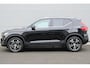 Volvo XC40 1.5 T4 Plug-In Hybrid Inscription | Elektrisch glazen panorama-dak | Semi Elektrsiche Trekhaak | Elektrisch verstelb. bestuurdersstoel met geheugen | Parkeercamera | Parkeersensoren voor + achter | lederen bekleding| Extra getint glas| Elektrisch glazen panorama-dak| Premium Audio by Harman Kardon|