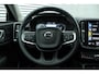 Volvo XC40 1.5 T4 Plug-In Hybrid Inscription | Elektrisch glazen panorama-dak | Semi Elektrsiche Trekhaak | Elektrisch verstelb. bestuurdersstoel met geheugen | Parkeercamera | Parkeersensoren voor + achter | lederen bekleding| Extra getint glas| Elektrisch glazen panorama-dak| Premium Audio by Harman Kardon|