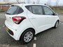 Hyundai i10 1.0i Comfort*carplay*PARK SENSOREN*CRUISE*NEW APK*NAP*AIRCO*ELKT-RAAM*C-D AFSTAND