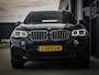 BMW X5 40D xDrive M-Sport | HUD | COMFORTZETELS | PANO | LED | CARBONSCHWARZ METTALIC | TREKHAAK | MEMORY