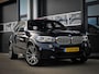 BMW X5 40D xDrive M-Sport | HUD | COMFORTZETELS | PANO | LED | CARBONSCHWARZ METTALIC | TREKHAAK | MEMORY