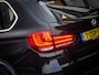 BMW X5 40D xDrive M-Sport | HUD | COMFORTZETELS | PANO | LED | CARBONSCHWARZ METTALIC | TREKHAAK | MEMORY