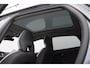 Volvo V40 T3 152PK Dynamic Edition / Cruise control / Panoramadak / Parkeeren met camera / Harman kardon audio / Standkachel / Stoelverwarming