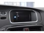 Volvo V40 T3 152PK Dynamic Edition / Cruise control / Panoramadak / Parkeeren met camera / Harman kardon audio / Standkachel / Stoelverwarming