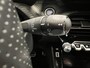 Peugeot 208 1.2 Turbo GT | Navigatie/Apple Carplay/Android Auto | LM Velgen 17" | Achteruitrijcamera en PDC Voor en Achter | Cruise Control | Voorstoelen Verwarmd | Airco |