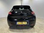 Peugeot 208 1.2 Turbo GT | Navigatie/Apple Carplay/Android Auto | LM Velgen 17" | Achteruitrijcamera en PDC Voor en Achter | Cruise Control | Voorstoelen Verwarmd | Airco |