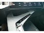 Peugeot e-5008 GT Avantage 73 kWh | Warmtepomp | 360 graden camera | Alcantara stoelen met elektrische functie |
