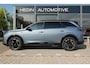 Peugeot e-5008 GT Avantage 73 kWh | Warmtepomp | 360 graden camera | Alcantara stoelen met elektrische functie |