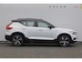 Volvo XC40 T5 262PK Automaat Recharge R-Design / BLIS / Stoel - en stuurwielverwarming / Leder met alcantara interieur / Parkeersensoren met 360 camera / Keyless entry / Elektrische stoelen met geheugen / Panoramadak / Harman kardon