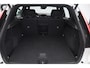 Volvo XC40 T5 262PK Automaat Recharge R-Design / BLIS / Stoel - en stuurwielverwarming / Leder met alcantara interieur / Parkeersensoren met 360 camera / Keyless entry / Elektrische stoelen met geheugen / Panoramadak / Harman kardon