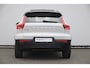 Volvo XC40 T5 262PK Automaat Recharge R-Design / BLIS / Stoel - en stuurwielverwarming / Leder met alcantara interieur / Parkeersensoren met 360 camera / Keyless entry / Elektrische stoelen met geheugen / Panoramadak / Harman kardon