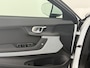 Polestar 2 AUT. 408 pk Long Range Dual Motor SOH 97,5% 78kWh Panorama-Dak Harman&Kardon® Electr.Stoelen Verwarmd+Achterbank+Stuur Adaptive-Cruise Carplay Android 360°Camera 19"Lmv Led-Adaptief WiFi PDC Park-Assist System-Home-Link Elektr.A.Klep Google Maps ECC Apps Verkeersbord detectie Regen-Lichtsensor Virtual-Cockpit Home-Link Bots waarschuwing Autonoom-Rem Lane Assist Keyless Connected 1e Eigenaar Origineel Nederlandse Auto 1.500kg Trekvermogen 660Nm! € 61.000 nieuw!