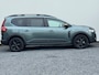 Dacia Jogger 1.6 Hybrid 140 Extreme 7p. 4-cilinder 126 PK | Achteruitrijcamera | Premium Audio | Apple Carplay/Android Auto | Keyless Start & Entry | LED lampen