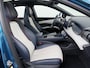BYD Atto 3 60kWh 204pk Design SOH 94% Pano-dak Leer+Elektr.Verst. Warmtepomp Adaptieve Cruise 360°Camera Apple Carplay Android Auto Elektr.Achterklep Design Verkeersbord detectie WiFi DAB Led Rijstrooksensor Keyless Smartphone Entry Fabrieksgarantie tot 20-12-2030/150.000km Garantie. Op de LFP Accu tot 20-12-2030/200.000km €44.000,- Nieuw!