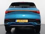 BYD Atto 3 60kWh 204pk Design SOH 94% Pano-dak Leer+Elektr.Verst. Warmtepomp Adaptieve Cruise 360°Camera Apple Carplay Android Auto Elektr.Achterklep Design Verkeersbord detectie WiFi DAB Led Rijstrooksensor Keyless Smartphone Entry Fabrieksgarantie tot 20-12-2030/150.000km Garantie. Op de LFP Accu tot 20-12-2030/200.000km €44.000,- Nieuw!