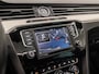 Volkswagen Passat Variant 1.4 TSI GTE Highline 218Pk Automaat (PANORAMADAK, NAVIGATIE, LEDER/ALCANTARA, STOELVERWARMING, SPORTSTOELEN, ADAPTIVE CRUISE, GETINT GLAS, KEYLESS, TREKHAAK, NIEUWE APK, NIEUWSTAAT)