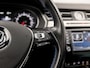 Volkswagen Passat Variant 1.4 TSI GTE Highline 218Pk Automaat (PANORAMADAK, NAVIGATIE, LEDER/ALCANTARA, STOELVERWARMING, SPORTSTOELEN, ADAPTIVE CRUISE, GETINT GLAS, KEYLESS, TREKHAAK, NIEUWE APK, NIEUWSTAAT)