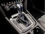 Volkswagen Passat Variant 1.4 TSI GTE Highline 218Pk Automaat (PANORAMADAK, NAVIGATIE, LEDER/ALCANTARA, STOELVERWARMING, SPORTSTOELEN, ADAPTIVE CRUISE, GETINT GLAS, KEYLESS, TREKHAAK, NIEUWE APK, NIEUWSTAAT)