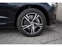 Volvo XC60 2.0 Recharge T6 AWD R-Design | Elektrische bestuurdersstoel met geheugen | Stoel- en stuurverwarming | Parkeercamera achter