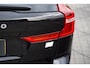Volvo XC60 2.0 Recharge T6 AWD R-Design | Elektrische bestuurdersstoel met geheugen | Stoel- en stuurverwarming | Parkeercamera achter