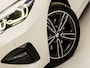 BMW 2-serie Gran Coupé 218i Sport Automaat (APPLE CARPLAY, M STUUR, GROOT NAVI, LEDER, SFEERVERLICHTING, SPORTSTOELEN, DAB+, CRUISE, LED KOPLAMPEN, NIEUWSTAAT)