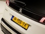 Peugeot 3008 1.2 PureTech Allure Sport (APPLE CARPLAY, GROOT NAVI, PARELMOER, LEDER, 360 CAMERA, KEYLESS, SPORTSTOELEN, LED KOPLAMPEN, GETINT GLAS, NIEUWE APK, NIEUWSTAAT)