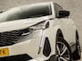 Peugeot 3008 1.2 PureTech Allure Sport (APPLE CARPLAY, GROOT NAVI, PARELMOER, LEDER, 360 CAMERA, KEYLESS, SPORTSTOELEN, LED KOPLAMPEN, GETINT GLAS, NIEUWE APK, NIEUWSTAAT)