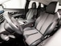 Peugeot 3008 1.2 PureTech Allure Sport (APPLE CARPLAY, GROOT NAVI, PARELMOER, LEDER, 360 CAMERA, KEYLESS, SPORTSTOELEN, LED KOPLAMPEN, GETINT GLAS, NIEUWE APK, NIEUWSTAAT)