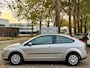 Ford Focus 1.4-16V Airco Cruise Lage KM Topstaat Nieuwe APK