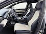 BYD Atto 3 60kWh Design SOH 99% Pano-dak Leer+Elektr.Verst. Warmtepomp Adaptieve Cruise 360°Camera Apple Carplay Android Auto Elektr.Achterklep Design Verkeersbord detectie WiFi DAB Led Rijstrooksensor Keyless Smartphone Entry Fabrieksgarantie tot 20-12-2030/150.000km Garantie op de LFP Accu tot 20-12-2030/200.000km €44.000,- Nieuw!