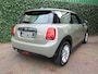 MINI Cooper 1.5 Pepper F56 LCI met Navi, LED, Clima en 16"