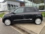 Renault Twingo Z.E. R80 Série Limitée Vibes / Dealer onderhouden / Apple Carplay - Android Auto / Camera / Stoelverw. / PDC. Achter / Climate /