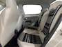 SEAT Mii 1.0 Chill Out | Airco | 15' velgen | All-season | Trekhaak | Elektrische ramen | Buitenspiegel verwarming |